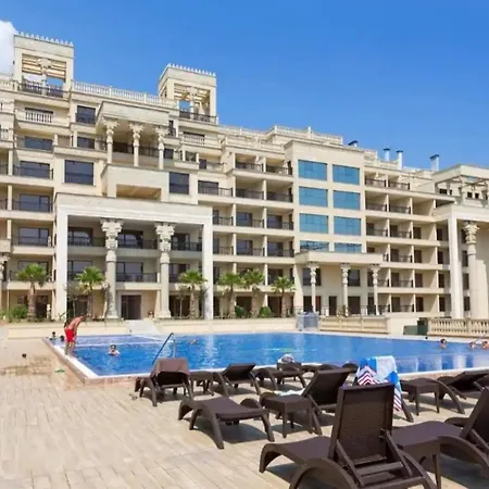 Apartament Luxury In Argisht Partez , Pool, 2 Min Walk To The *