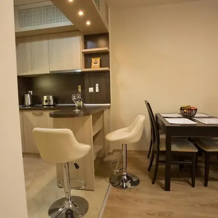 Apartament Luxury In Argisht Partez , Pool, 2 Min Walk To The *